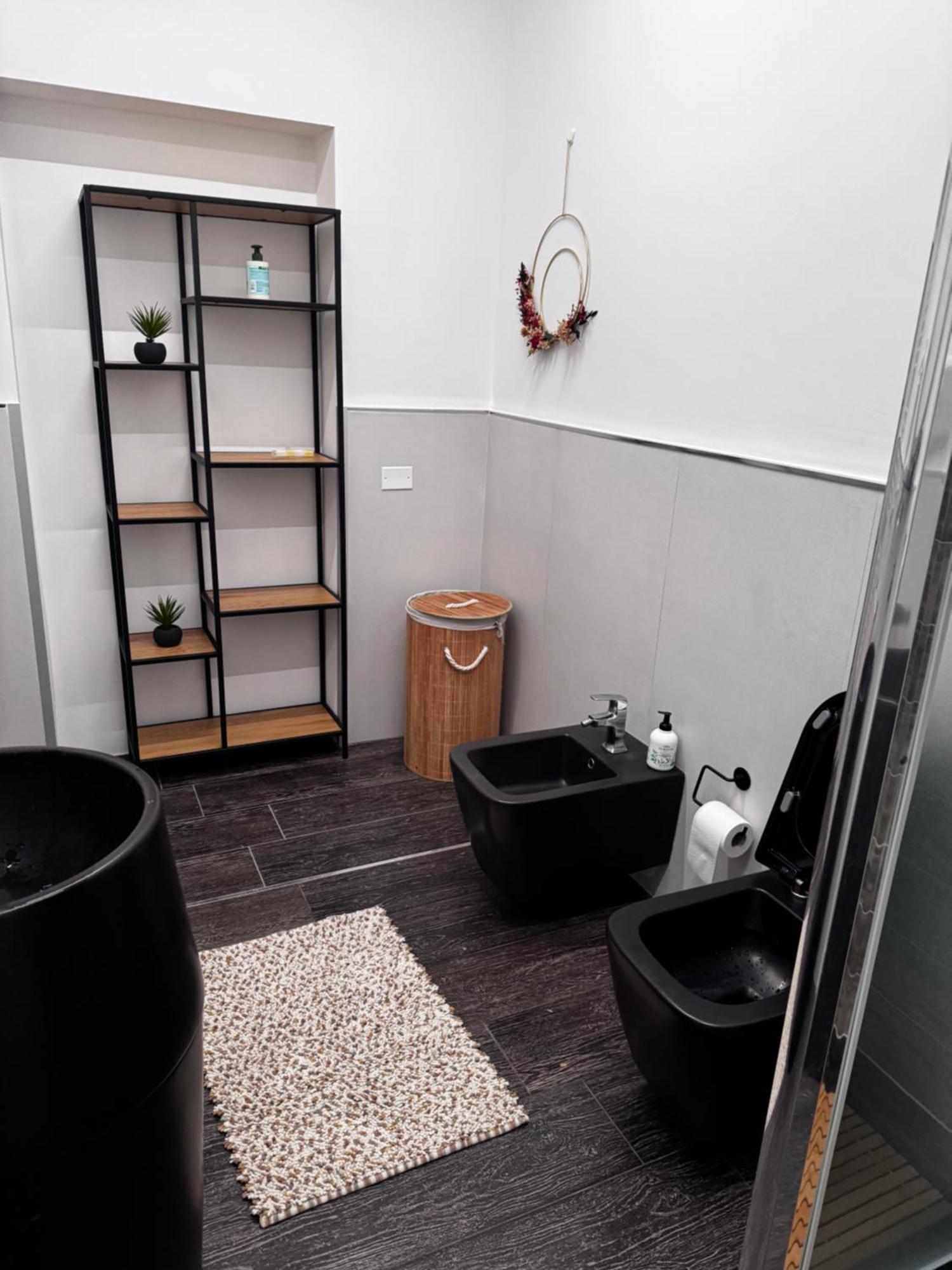 Residenze 'Il Conte' Hotel Pescara Bagian luar foto